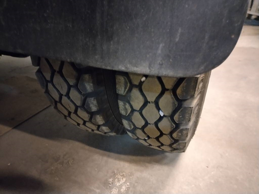 Mercedes-Benz 4x4 Kippilava,museo rekisterissä - Кипер: слика 4 Mercedes-Benz 4x4 Kippilava,museo rekisterissä - Кипер: слика 4