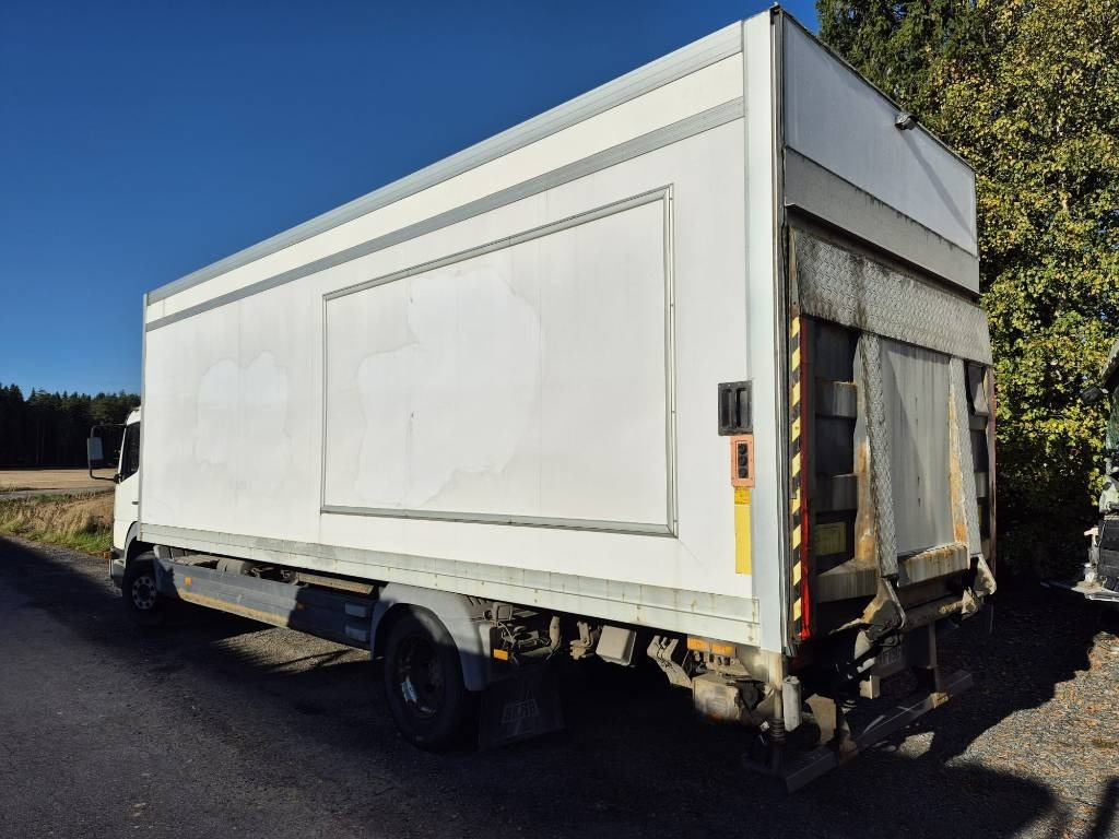 Mercedes-Benz Atego 1223 umpikori+pl nostin - Камион сандучар: слика 4 Mercedes-Benz Atego 1223 umpikori+pl nostin - Камион сандучар: слика 4