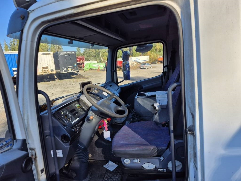 Mercedes-Benz Atego 1223 umpikori+pl nostin - Камион сандучар: слика 5 Mercedes-Benz Atego 1223 umpikori+pl nostin - Камион сандучар: слика 5