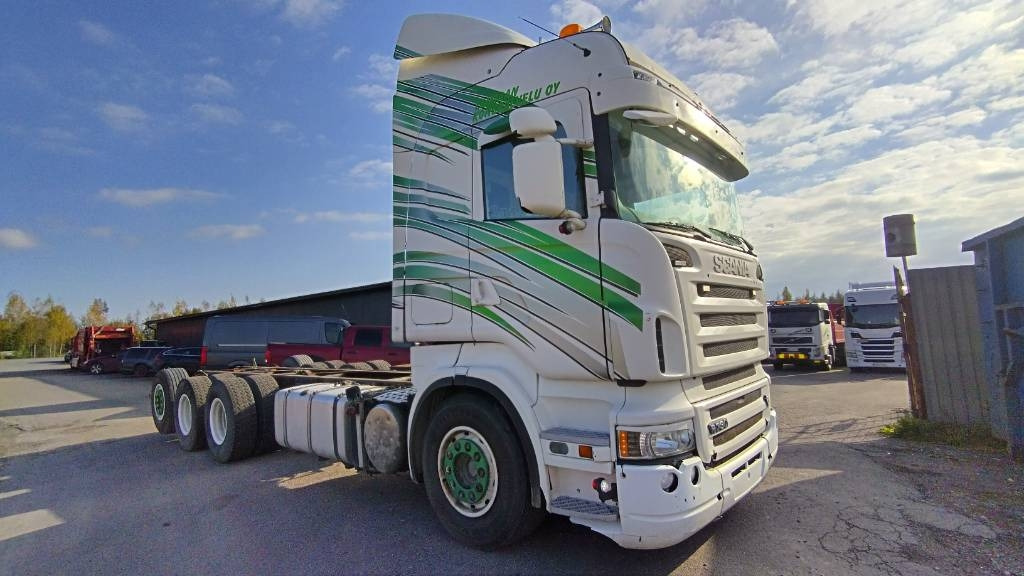 Scania R500 8x4 ilmajousi alusta - Камион со кабинска шасија: слика 1 Scania R500 8x4 ilmajousi alusta - Камион со кабинска шасија: слика 1