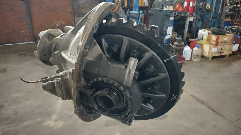 Scania R780 2,71 uudempi tyyppi - Оска и делови за Камион: слика 2 Scania R780 2,71 uudempi tyyppi - Оска и делови за Камион: слика 2