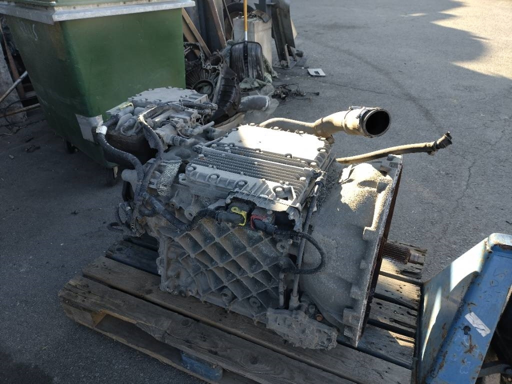 Volvo AT2612E hidastimella - Менувач за Камион: слика 1 Volvo AT2612E hidastimella - Менувач за Камион: слика 1