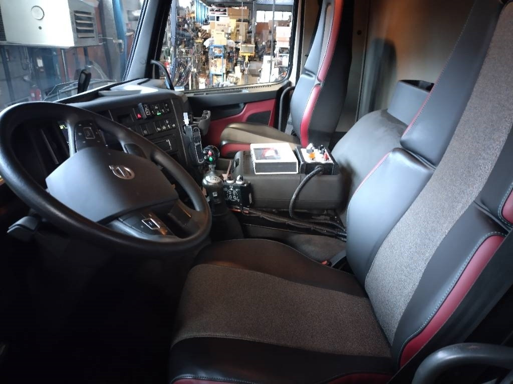 Лизинг на Volvo FMX370 6x2 av3700mm multilift vaijerilaite  Volvo FMX370 6x2 av3700mm multilift vaijerilaite: слика 7 Лизинг на Volvo FMX370 6x2 av3700mm multilift vaijerilaite  Volvo FMX370 6x2 av3700mm multilift vaijerilaite: слика 7