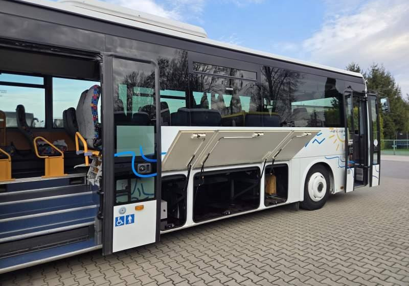 Приградски автобус Irisbus RECREO/ SPROWADZONY/ KLIMA / 251 000 KM: слика 13