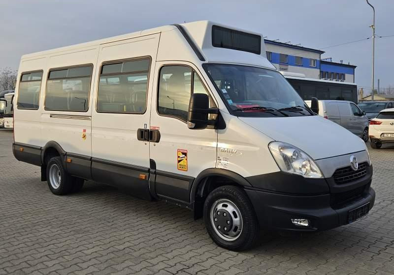Iveco A50C17 DAILY / SPROWADZONE / MANUAL / EEV - Минибус, Патничко комбе: слика 3 Iveco A50C17 DAILY / SPROWADZONE / MANUAL / EEV - Минибус, Патничко комбе: слика 3