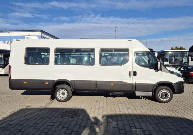 Iveco A60C15 DAILY/SPROWADZONE/EURO 6/92 000 KM / KLIMA - Минибус, Патничко комбе: слика 2 Iveco A60C15 DAILY/SPROWADZONE/EURO 6/92 000 KM / KLIMA - Минибус, Патничко комбе: слика 2