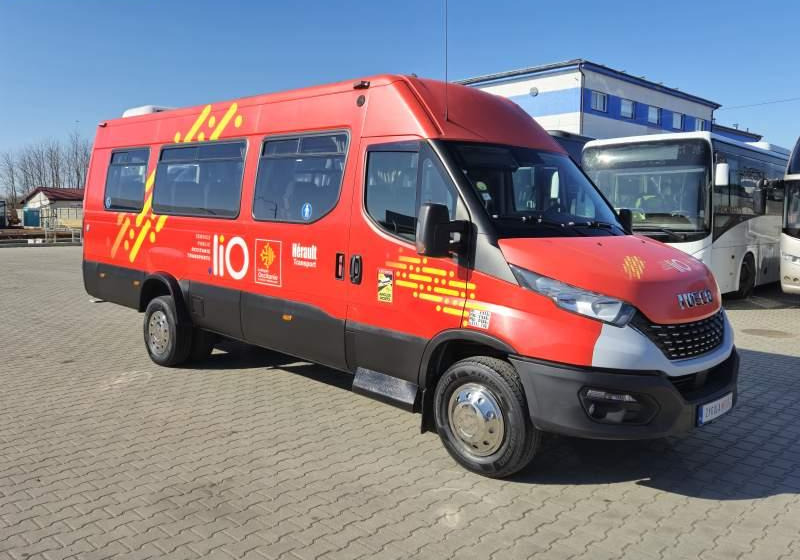 Iveco DAILY 65C18/SPROWADZONE/23 MIEJSCA/KLIM/WINDA - Минибус, Патничко комбе: слика 2 Iveco DAILY 65C18/SPROWADZONE/23 MIEJSCA/KLIM/WINDA - Минибус, Патничко комбе: слика 2