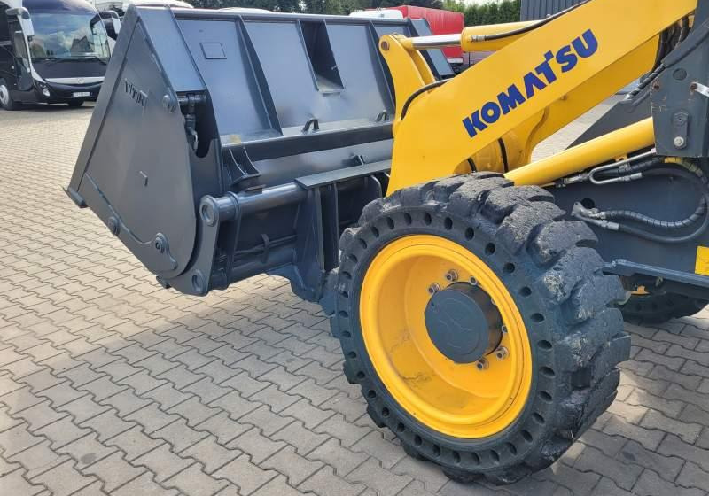 Komatsu WA1 100M / SPROWADZONA Z FRANCJI/ 6 300 MTH - Натоварувач на тркала: слика 4 Komatsu WA1 100M / SPROWADZONA Z FRANCJI/ 6 300 MTH - Натоварувач на тркала: слика 4
