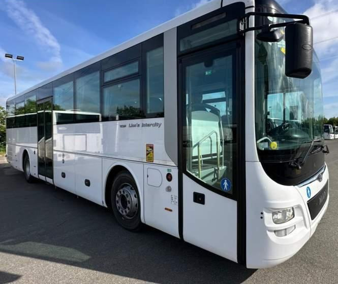 MAN LION'S INTERCITY/ SPROWADZONY/ PODWÓJNE SZYBY - Приградски автобус: слика 1 MAN LION'S INTERCITY/ SPROWADZONY/ PODWÓJNE SZYBY - Приградски автобус: слика 1