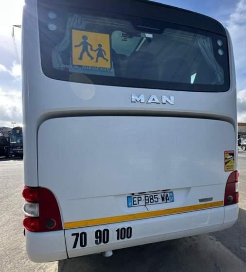 MAN LION'S INTERCITY/ SPROWADZONY/ PODWÓJNE SZYBY - Приградски автобус: слика 2 MAN LION'S INTERCITY/ SPROWADZONY/ PODWÓJNE SZYBY - Приградски автобус: слика 2