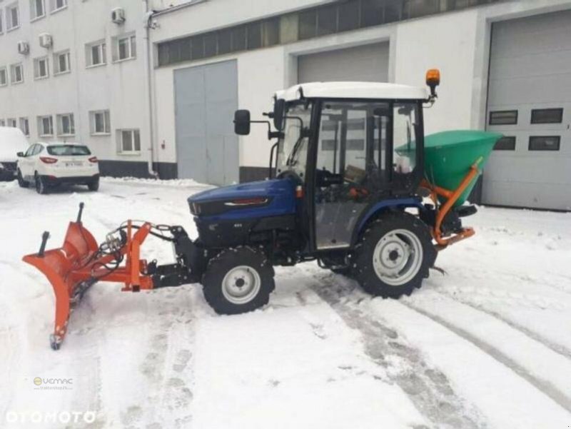 Farmtrac Farmtrac 26 26PS Hydrostat Winterdienst Schneeschild Streuer NEU - Општински трактор: слика 4 Farmtrac Farmtrac 26 26PS Hydrostat Winterdienst Schneeschild Streuer NEU - Општински трактор: слика 4
