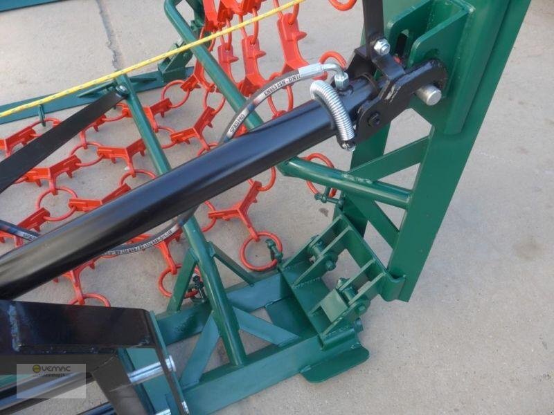 Vemac Wiesenschleppe Schleppe Striegel Egge 6m hydraulisch Profi NEU - Ситнач со синџири: слика 3 Vemac Wiesenschleppe Schleppe Striegel Egge 6m hydraulisch Profi NEU - Ситнач со синџири: слика 3
