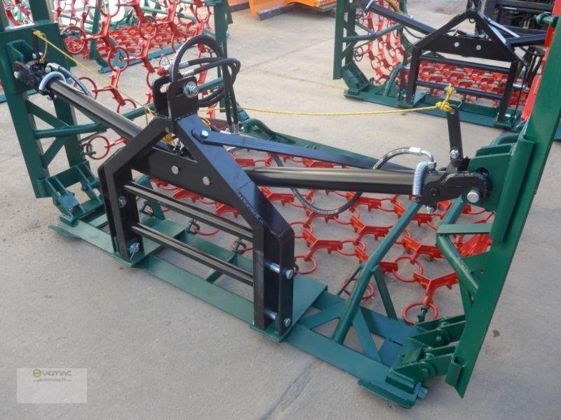 Vemac Wiesenschleppe Schleppe Striegel Egge 8m hydraulisch Profi NEU - Ситнач со синџири: слика 2 Vemac Wiesenschleppe Schleppe Striegel Egge 8m hydraulisch Profi NEU - Ситнач со синџири: слика 2