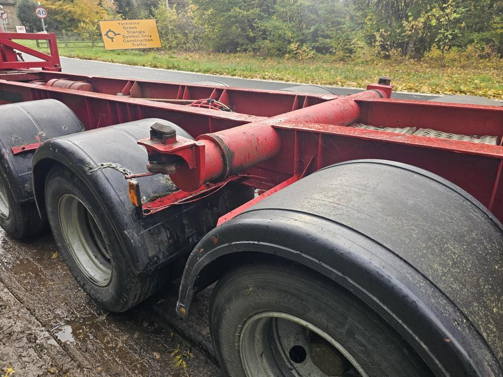 Jgc Tipping skelly - Транспортер на контејнер/ Полуприколка со променливо тело: слика 5 Jgc Tipping skelly - Транспортер на контејнер/ Полуприколка со променливо тело: слика 5