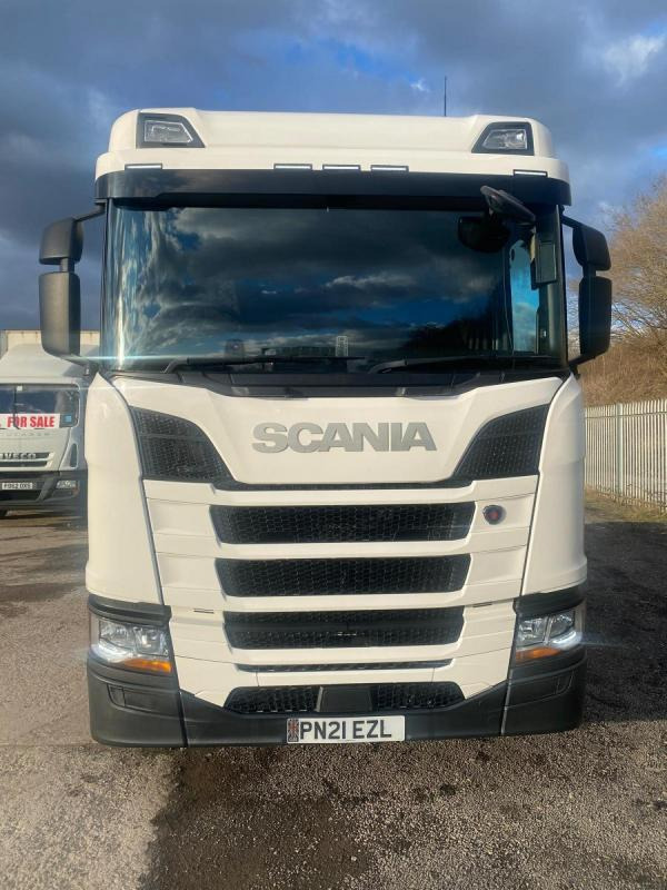 Камион влекач Scania R450: слика 12