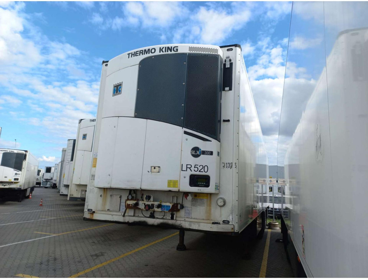 Полуприколка ладилник 2018 Schmitz Cargobull SKO Double Deck FP 60 ThermoKing SLXi 300 Lifting Axle: слика 9