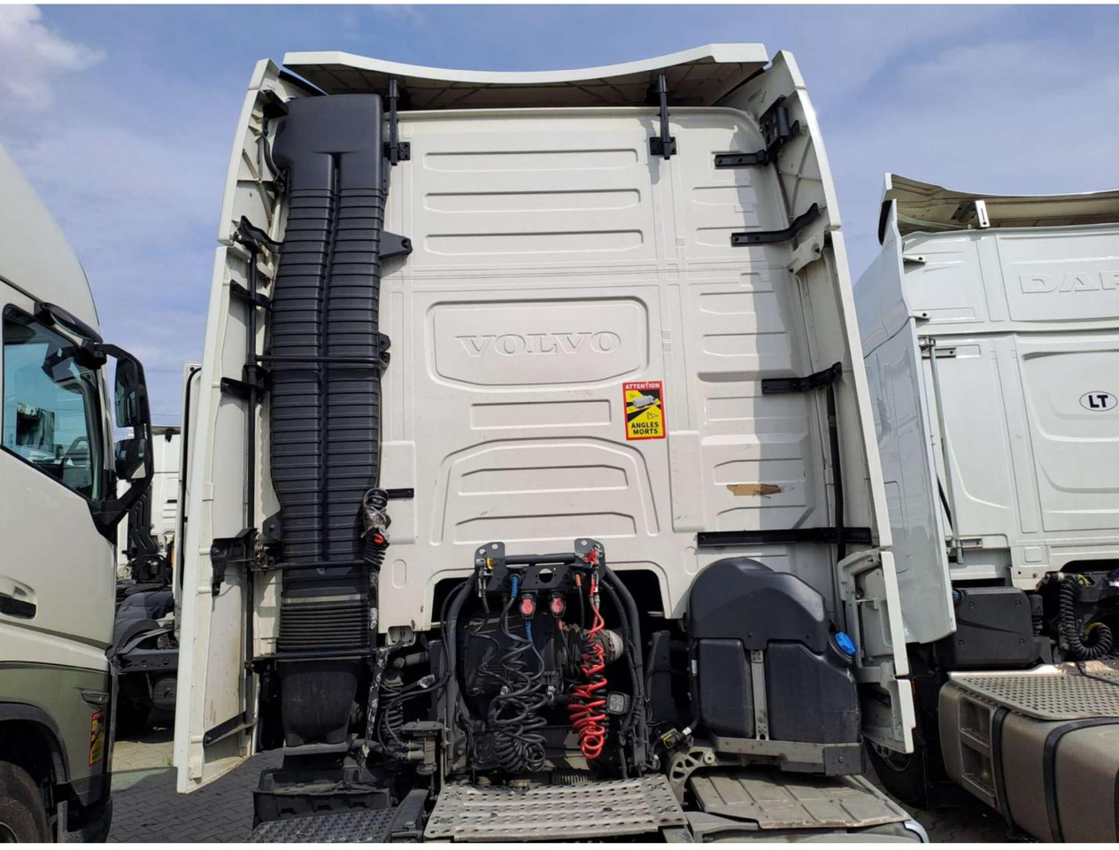 2023 Volvo FH 460 Globetrotter XL Varios i-Save - Камион влекач: слика 4 2023 Volvo FH 460 Globetrotter XL Varios i-Save - Камион влекач: слика 4