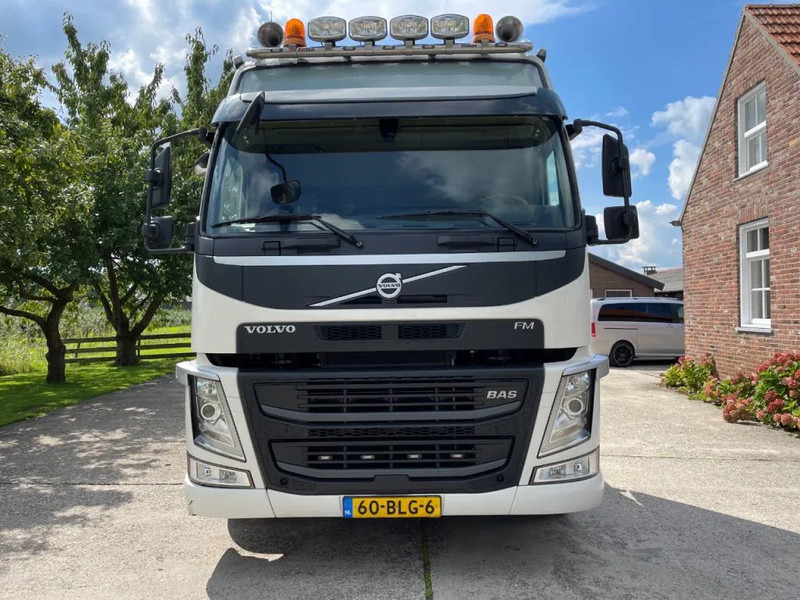 Volvo FM 460 EURO 6 / TOP!! / NL TRUCK / GLOBETROTTER / SAFETY SYSTEMS - Камион влекач: слика 2 Volvo FM 460 EURO 6 / TOP!! / NL TRUCK / GLOBETROTTER / SAFETY SYSTEMS - Камион влекач: слика 2