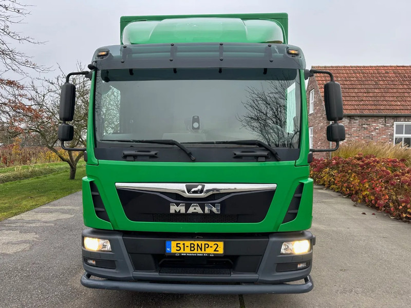 MAN TGL 10.180 / NL TRUCK / EURO6 / BOX+LIFT+SIDE DOOR / LOW KM / TOP!! - Камион сандучар: слика 2 MAN TGL 10.180 / NL TRUCK / EURO6 / BOX+LIFT+SIDE DOOR / LOW KM / TOP!! - Камион сандучар: слика 2