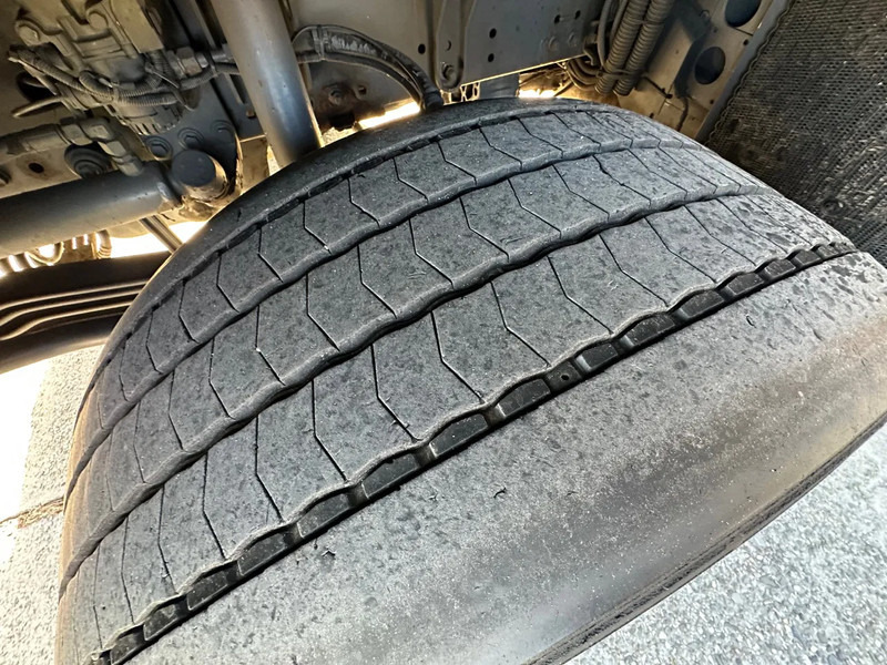 MAN TGS 26.360 / NL TRUCK / EURO 5 / 6x2 / LENK-LIFT / DIJSEL 5 COMP. 23,2 m3 / AUTOMATIC - Камион цистерна: слика 5 MAN TGS 26.360 / NL TRUCK / EURO 5 / 6x2 / LENK-LIFT / DIJSEL 5 COMP. 23,2 m3 / AUTOMATIC - Камион цистерна: слика 5