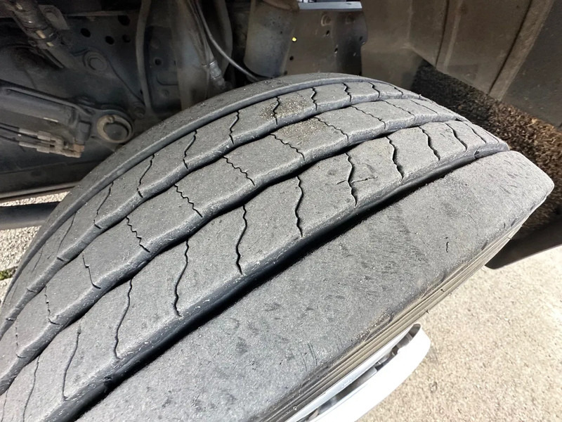 Mercedes-Benz Atego 1018 / NL TRUCK / AIRCO / BOX+LIFT+SIDE DOOR / AUTOMATIC - Камион сандучар: слика 5 Mercedes-Benz Atego 1018 / NL TRUCK / AIRCO / BOX+LIFT+SIDE DOOR / AUTOMATIC - Камион сандучар: слика 5