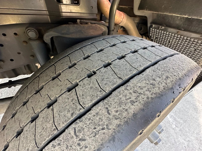 Mercedes-Benz Axor 1824 / NL TRUCK / EURO5 / 18T / NEW TÜV / FULL AIR / LOW KM - Автотранспортен камион: слика 4 Mercedes-Benz Axor 1824 / NL TRUCK / EURO5 / 18T / NEW TÜV / FULL AIR / LOW KM - Автотранспортен камион: слика 4