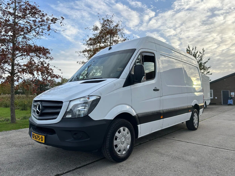 Mercedes-Benz Sprinter 313 CDI / L2H2 / AUTOMAAT / NL BUS / 130 PK / 2-ZITS / CC / AIRCO / CAMERA - Товарно комбе: слика 1 Mercedes-Benz Sprinter 313 CDI / L2H2 / AUTOMAAT / NL BUS / 130 PK / 2-ZITS / CC / AIRCO / CAMERA - Товарно комбе: слика 1