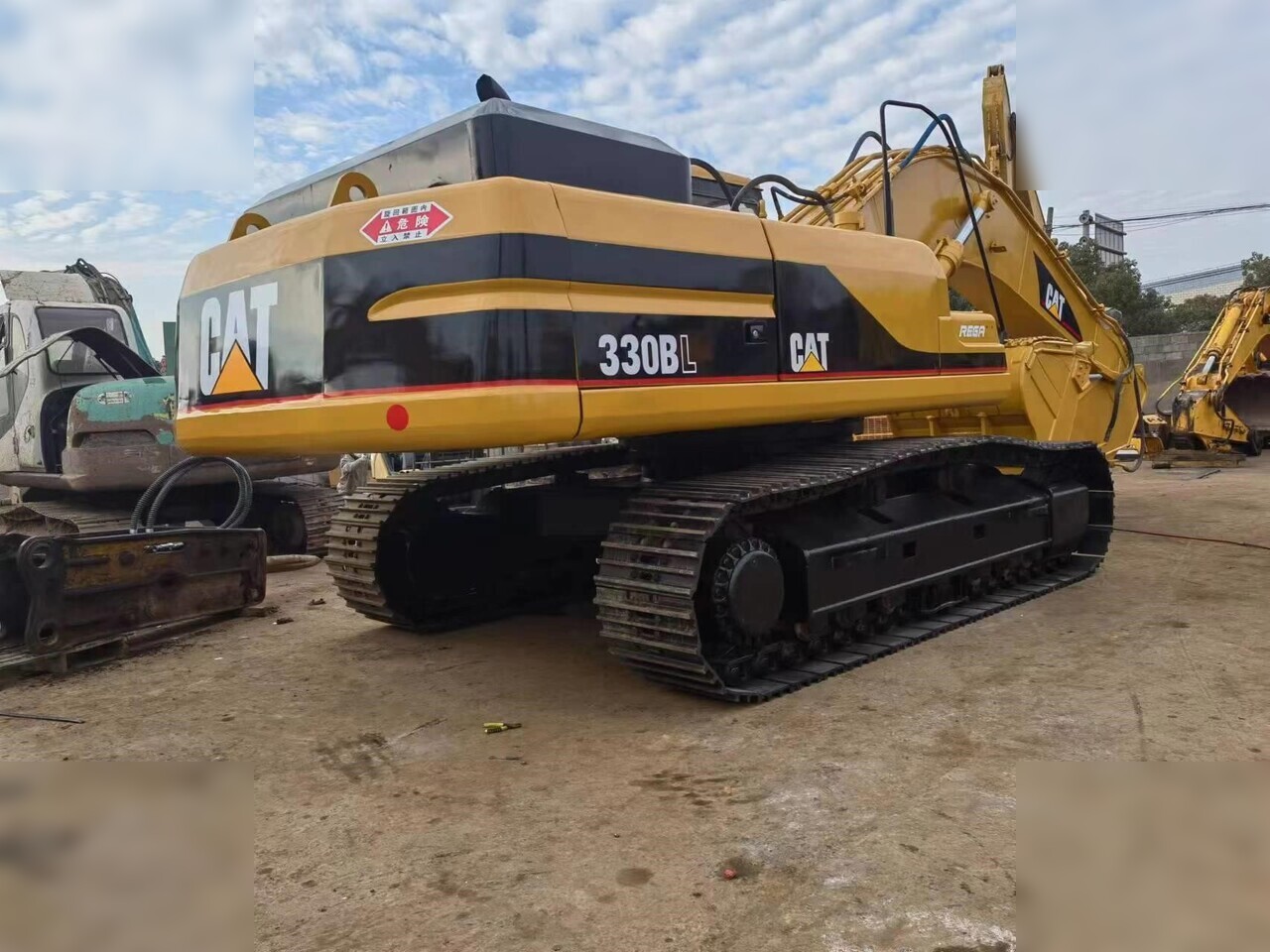 CATERPILLAR 330BL - Багер гасеничар: слика 1 CATERPILLAR 330BL - Багер гасеничар: слика 1