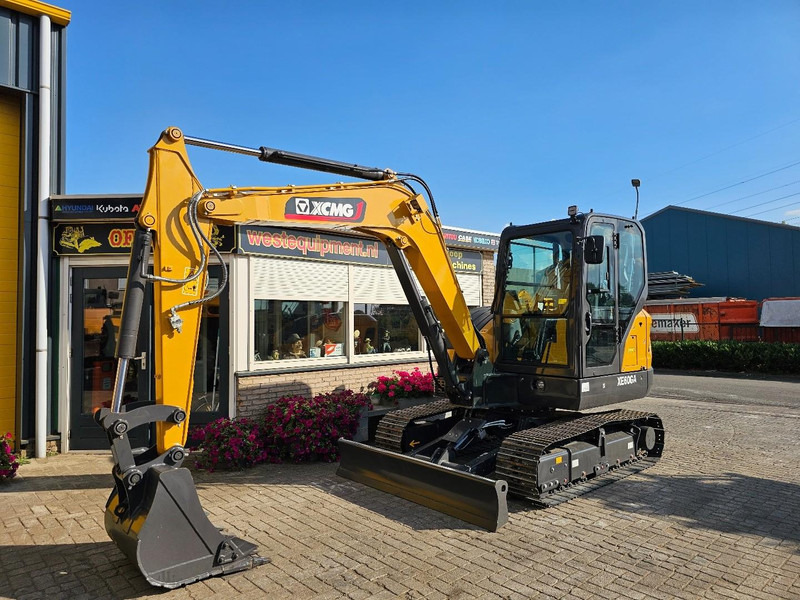XCMG XE60GA - Мини багер: слика 2 XCMG XE60GA - Мини багер: слика 2