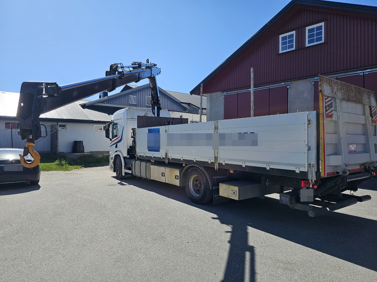 Scania P320 - Камион со платформа, Камион со кран: слика 4 Scania P320 - Камион со платформа, Камион со кран: слика 4
