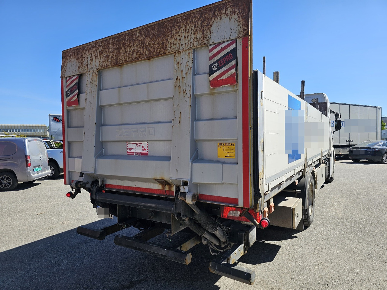 Scania P320 - Камион со платформа, Камион со кран: слика 5 Scania P320 - Камион со платформа, Камион со кран: слика 5