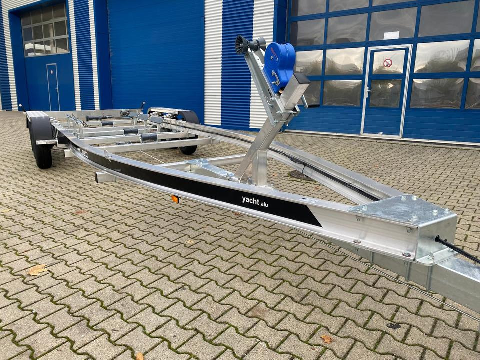 Martz Bootstrailer / Bootsanhänger 3500Kg inkl. Gratis Lieferung *INKL.19% MWST* - Приколка за чамец: слика 5 Martz Bootstrailer / Bootsanhänger 3500Kg inkl. Gratis Lieferung *INKL.19% MWST* - Приколка за чамец: слика 5