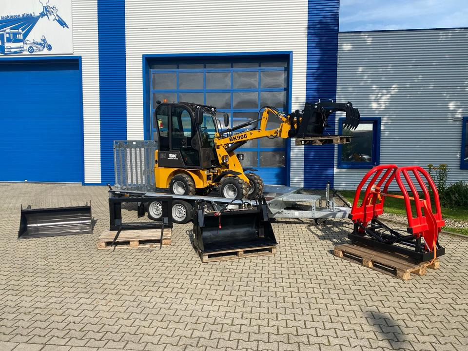 Radlader/Hoflader BK906 Kabine inkl. Tieflader und großem Zubehörpaket *INKL.19% MWST*BERGER KRAUS*PERKINS*CE*SOFORT!* - Земјоделски натоварувач, Приколка: слика 2 Radlader/Hoflader BK906 Kabine inkl. Tieflader und großem Zubehörpaket *INKL.19% MWST*BERGER KRAUS*PERKINS*CE*SOFORT!* - Земјоделски натоварувач, Приколка: слика 2