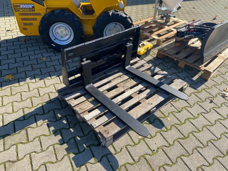 Radlader/Mini-Radlader BK360SW inkl. Winter-Komplettpaket *INKL.19% MWST*BERGER KRAUS*B&S MOTOR*SOFORT!* - Земјоделски натоварувач: слика 4 Radlader/Mini-Radlader BK360SW inkl. Winter-Komplettpaket *INKL.19% MWST*BERGER KRAUS*B&S MOTOR*SOFORT!* - Земјоделски натоварувач: слика 4