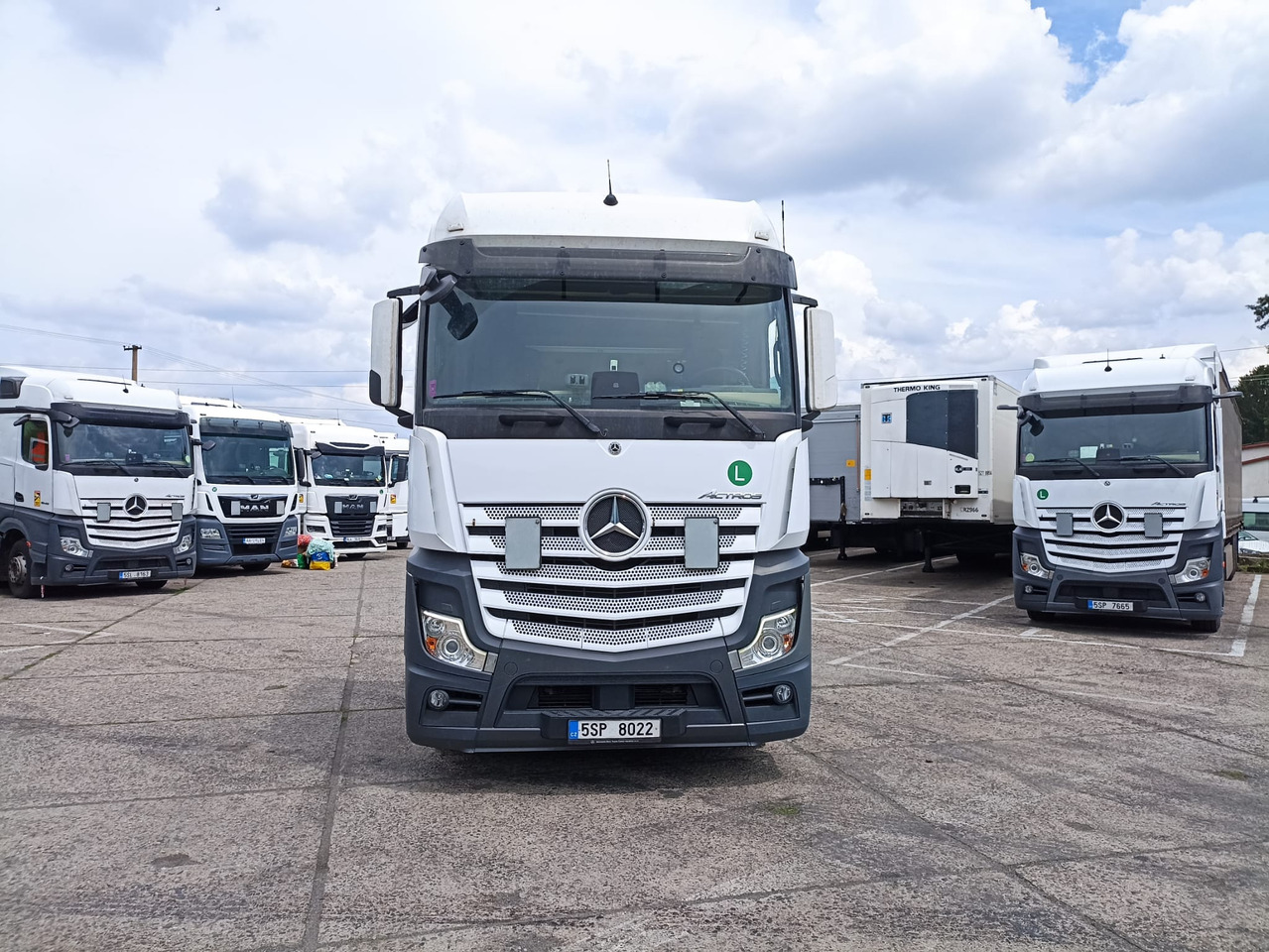 MERCEDES-BENZ ACTROS 1845*BIGSPACE*STANDARD - Камион влекач: слика 2 MERCEDES-BENZ ACTROS 1845*BIGSPACE*STANDARD - Камион влекач: слика 2