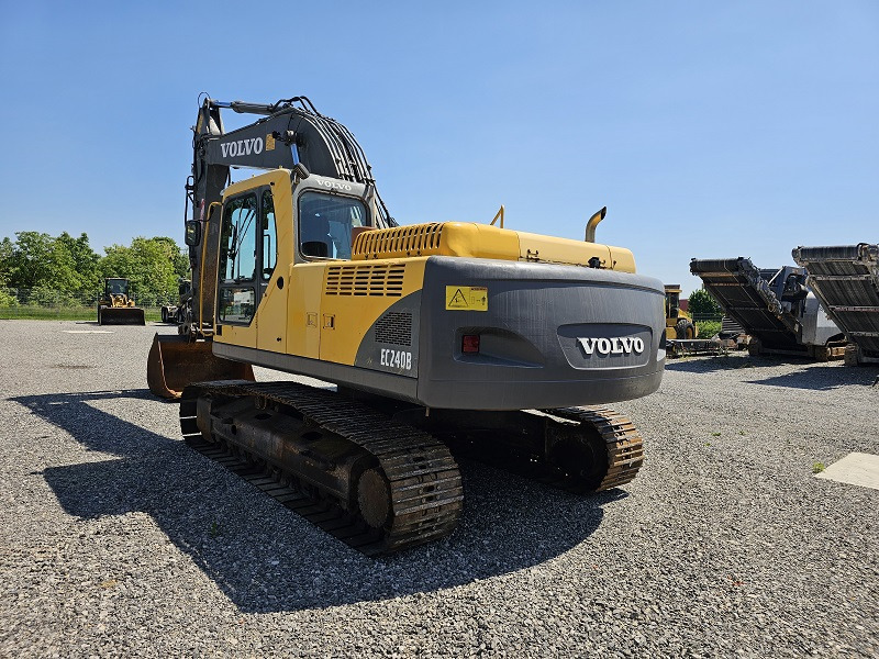VOLVO EC240BNLC - Багер гасеничар: слика 3 VOLVO EC240BNLC - Багер гасеничар: слика 3