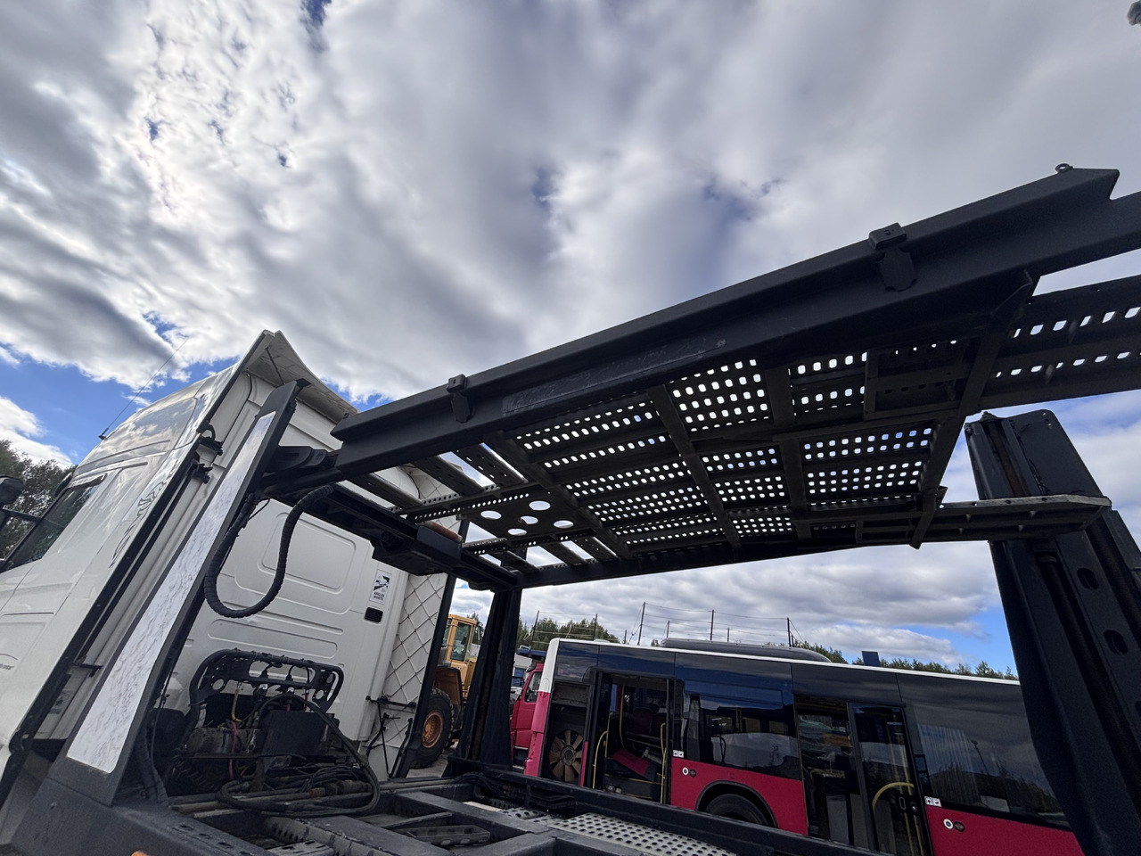 Автотранспортна полуприколка Rolfo Rolfo S2r1: слика 9 Автотранспортна полуприколка Rolfo Rolfo S2r1: слика 9