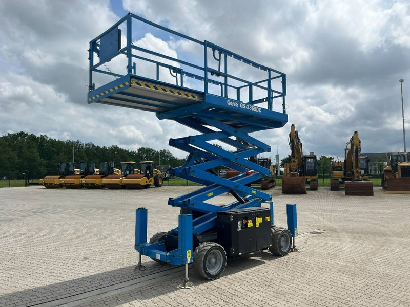 Genie GS 3369 DC - Кревач ножица: слика 1 Genie GS 3369 DC - Кревач ножица: слика 1