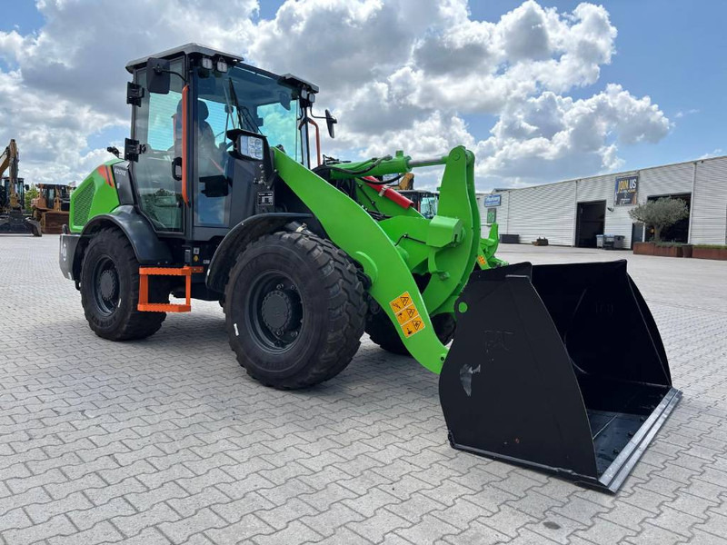 LIUGONG 820 TE Electric - Натоварувач на тркала: слика 2 LIUGONG 820 TE Electric - Натоварувач на тркала: слика 2