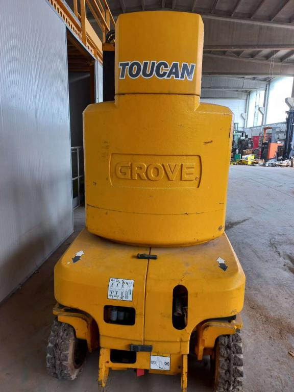 Grove Piattaforma elettrica Toucan 1010 - Вертикален јарболски подигнувач: слика 2 Grove Piattaforma elettrica Toucan 1010 - Вертикален јарболски подигнувач: слика 2