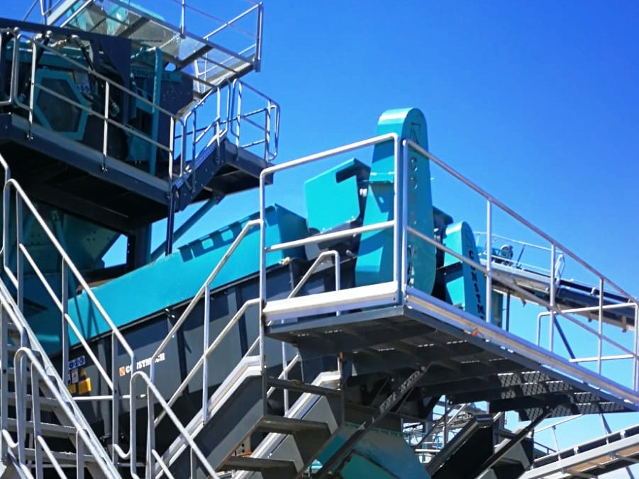 CONSTMACH Log Washer – Powerful Cleaning Solution for Coarse and Clay-Bound Materials - Градежно сито: слика 1 CONSTMACH Log Washer – Powerful Cleaning Solution for Coarse and Clay-Bound Materials - Градежно сито: слика 1