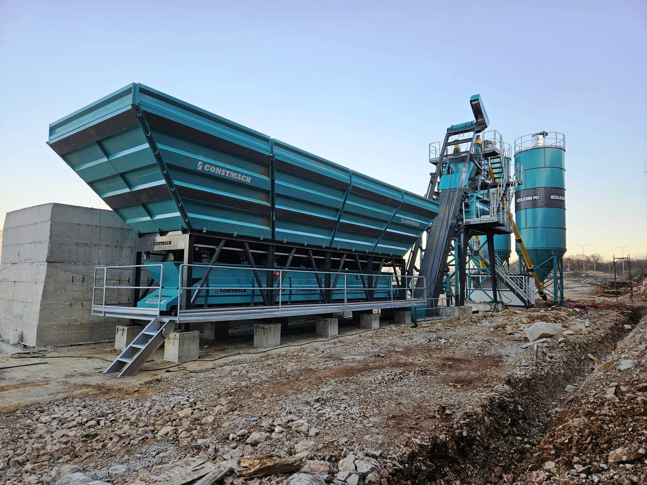 Constmach 120 m³/h Compact Concrete Batching Plant - Бетонска база: слика 1 Constmach 120 m³/h Compact Concrete Batching Plant - Бетонска база: слика 1