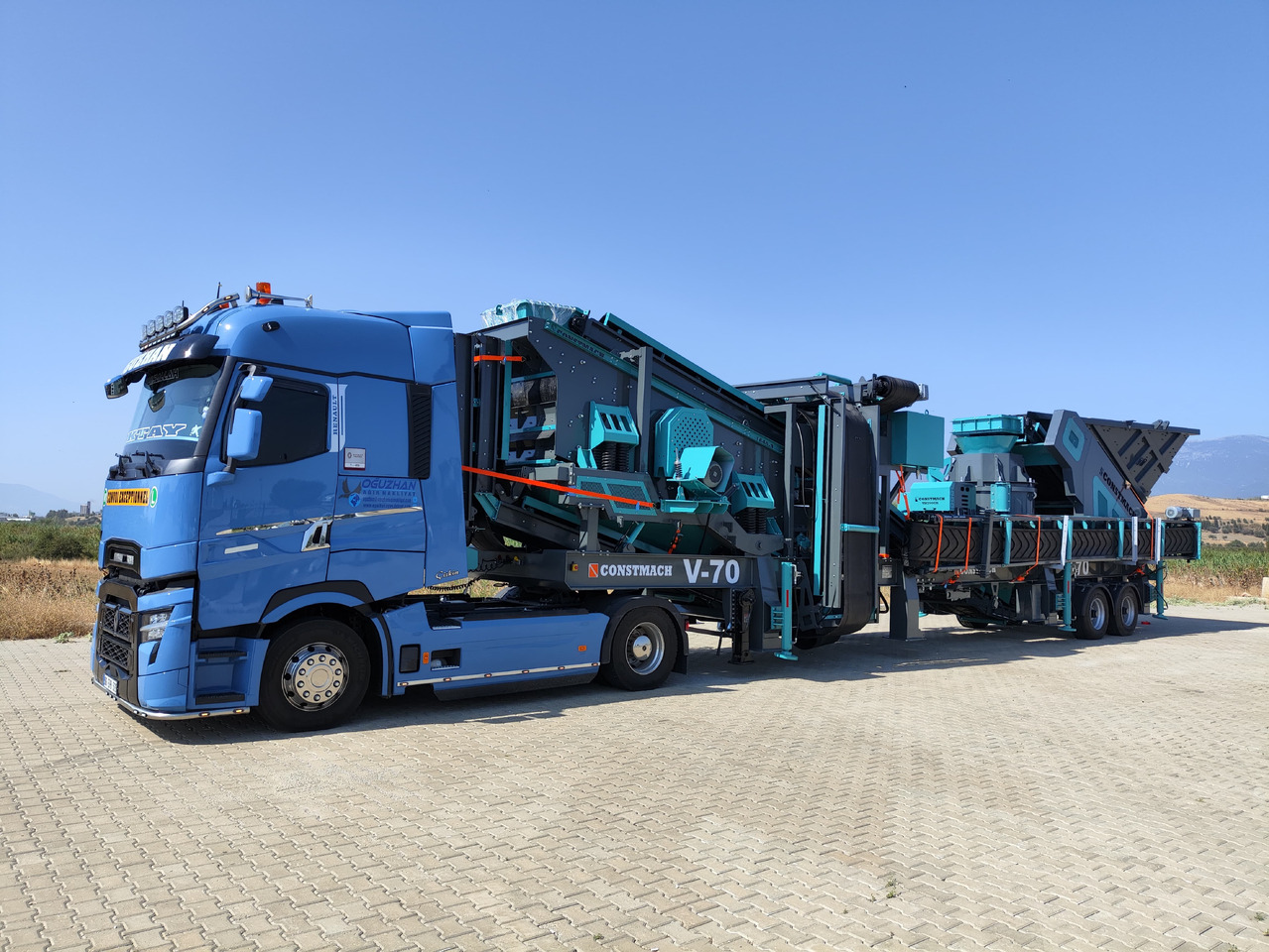 Constmach Mobiler Brecher mit vertikaler Welle und einer Kapazität von 200 t/h - Мобилна дробилка: слика 2 Constmach Mobiler Brecher mit vertikaler Welle und einer Kapazität von 200 t/h - Мобилна дробилка: слика 2