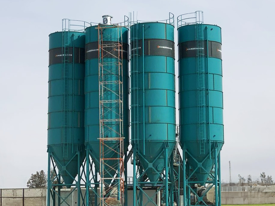 Constmach Silo à Ciment d'une Capacité de 200 Tonnes - Силос за цемент: слика 1 Constmach Silo à Ciment d'une Capacité de 200 Tonnes - Силос за цемент: слика 1