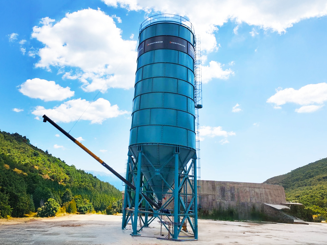 Constmach Silo à Ciment d'une Capacité de 500 Tonnes - Силос за цемент: слика 1 Constmach Silo à Ciment d'une Capacité de 500 Tonnes - Силос за цемент: слика 1