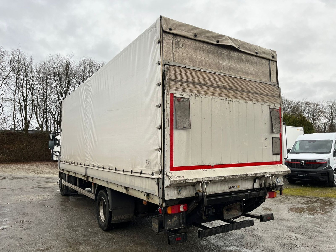 Renault MIDLUM 220 - Камион со церада: слика 3 Renault MIDLUM 220 - Камион со церада: слика 3