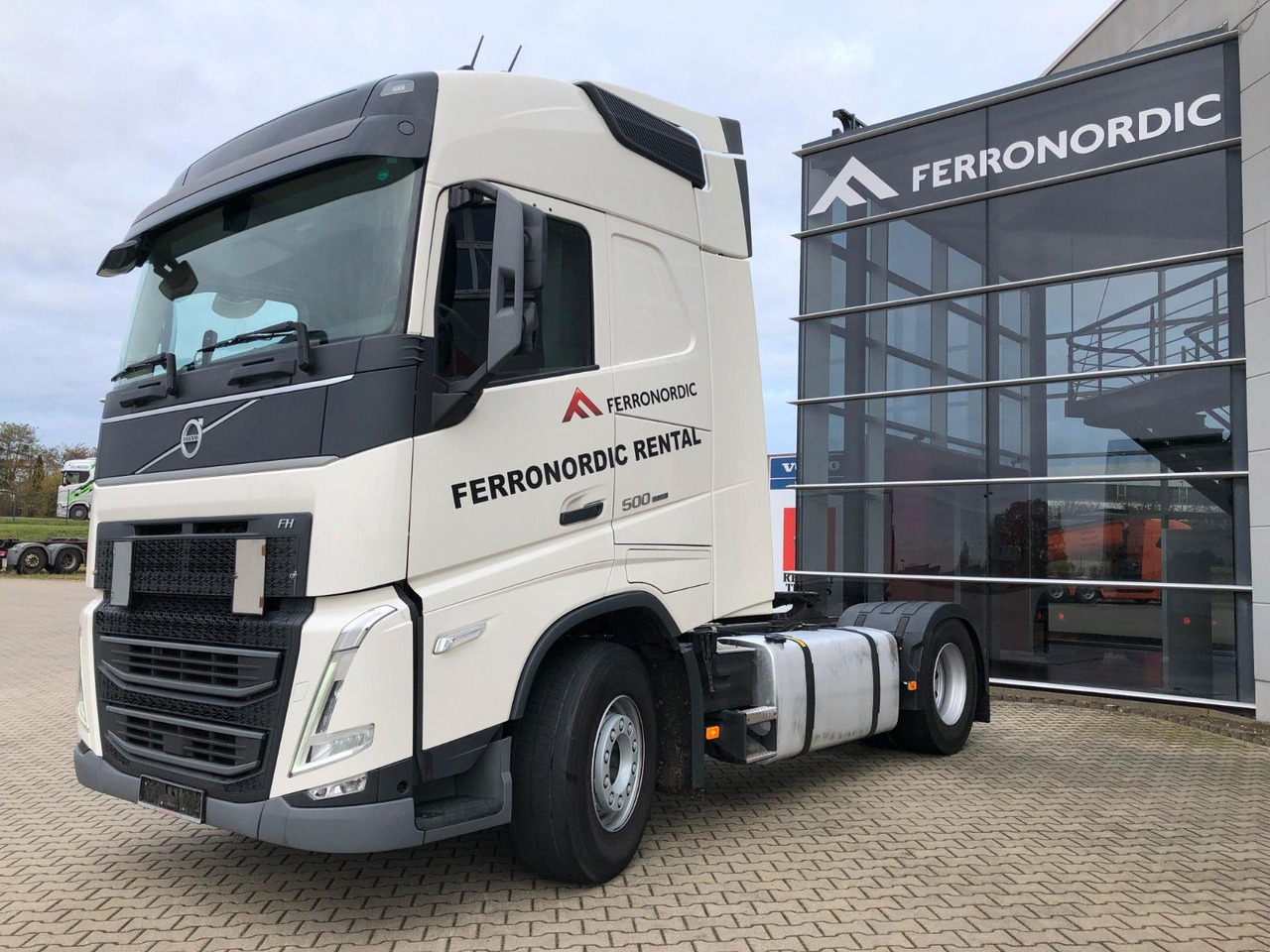 Volvo FH500 2Tanks*IP-Cool*KEIN NO TurboCompound - Камион влекач: слика 2 Volvo FH500 2Tanks*IP-Cool*KEIN NO TurboCompound - Камион влекач: слика 2