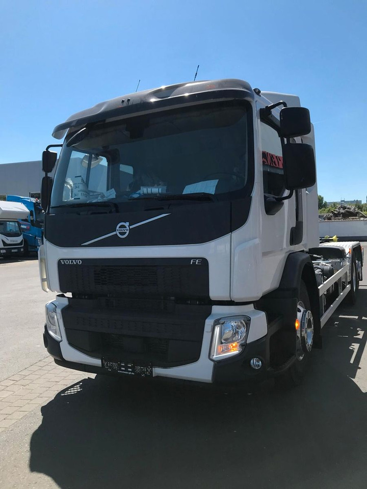 Volvo FE 320 6x2 - Камион со кука за подигање: слика 4 Volvo FE 320 6x2 - Камион со кука за подигање: слика 4