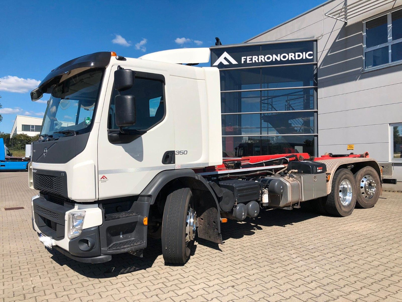 Volvo FE 350 6x2 Lenkachse*Alufelgen*HIAB*AHK*Klima - Камион со кука за подигање: слика 2 Volvo FE 350 6x2 Lenkachse*Alufelgen*HIAB*AHK*Klima - Камион со кука за подигање: слика 2