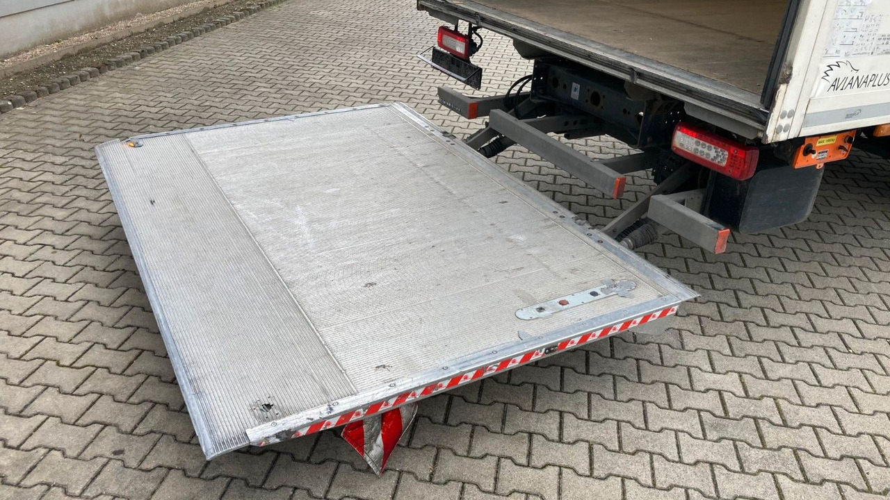 Volvo FL 12.240 Ladebordwand*Klima - Камион сандучар: слика 4 Volvo FL 12.240 Ladebordwand*Klima - Камион сандучар: слика 4